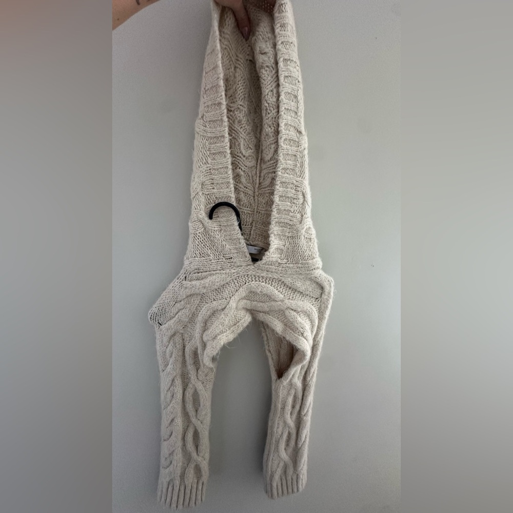 Zara Cream Cable Knit Turtleneck Sweater with hoodie